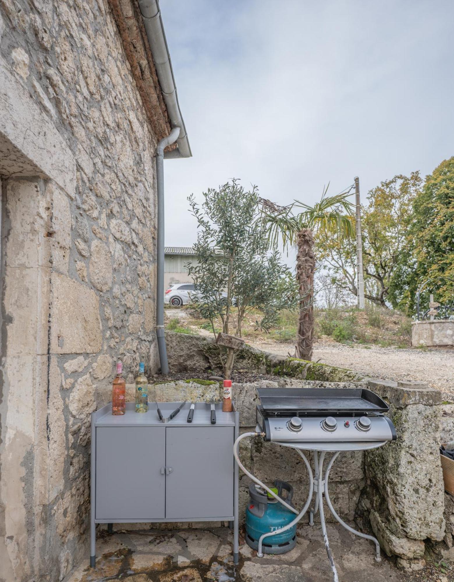 Chateau Baleste - Logement 2 Montesquieu  Buitenkant foto